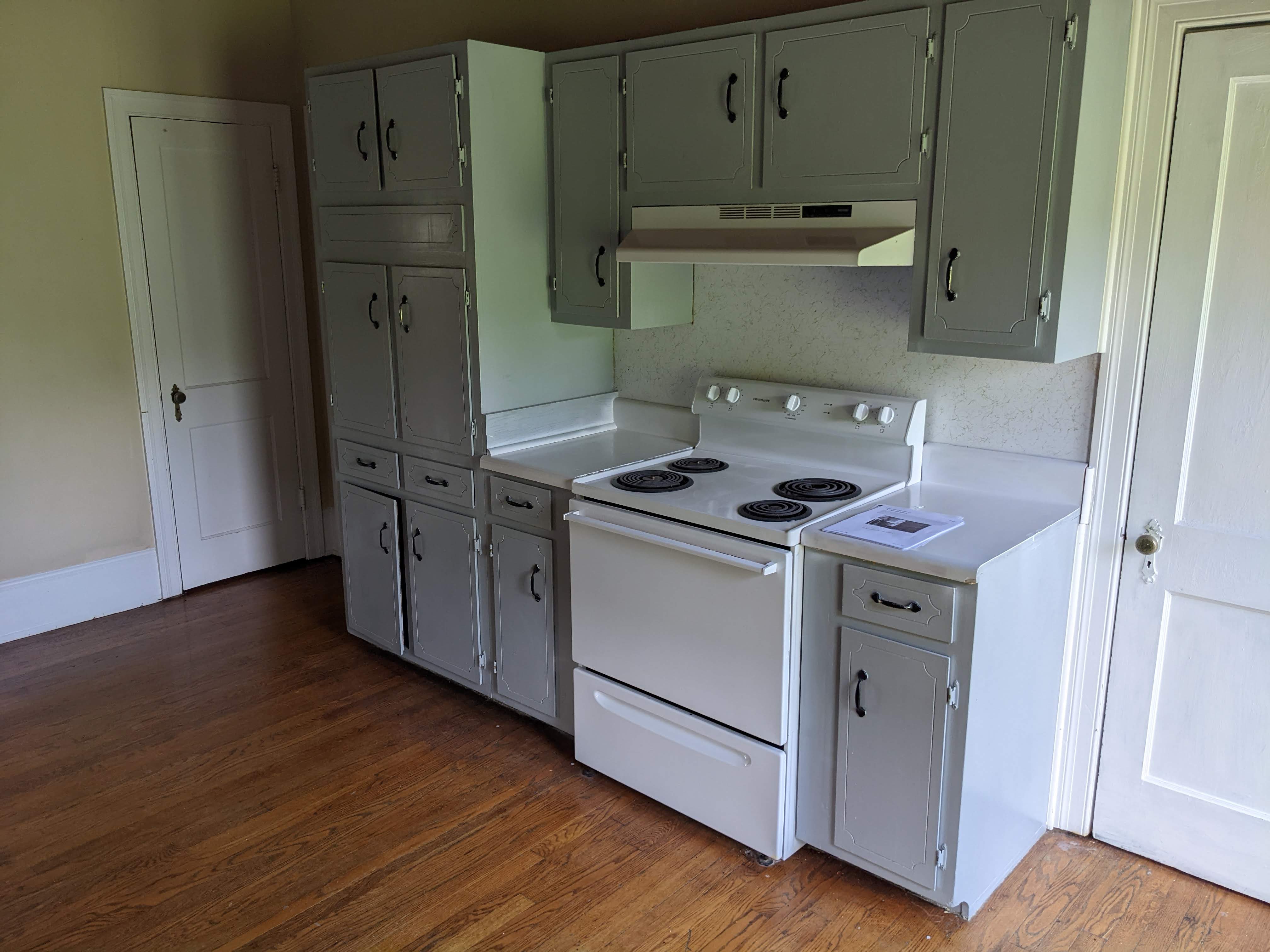 1289 Hunters Point Pike