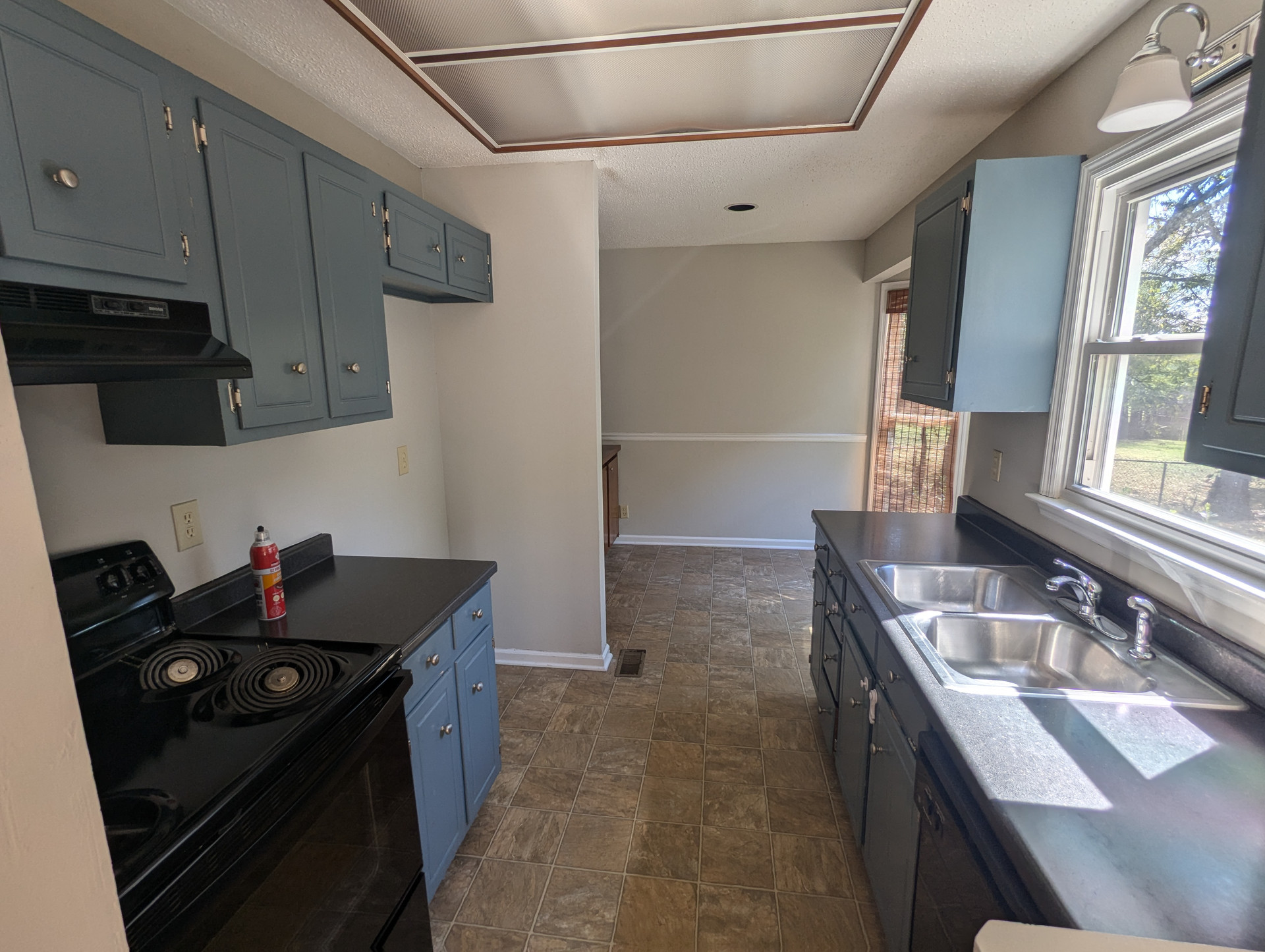 1528 Stone Hill Rd.