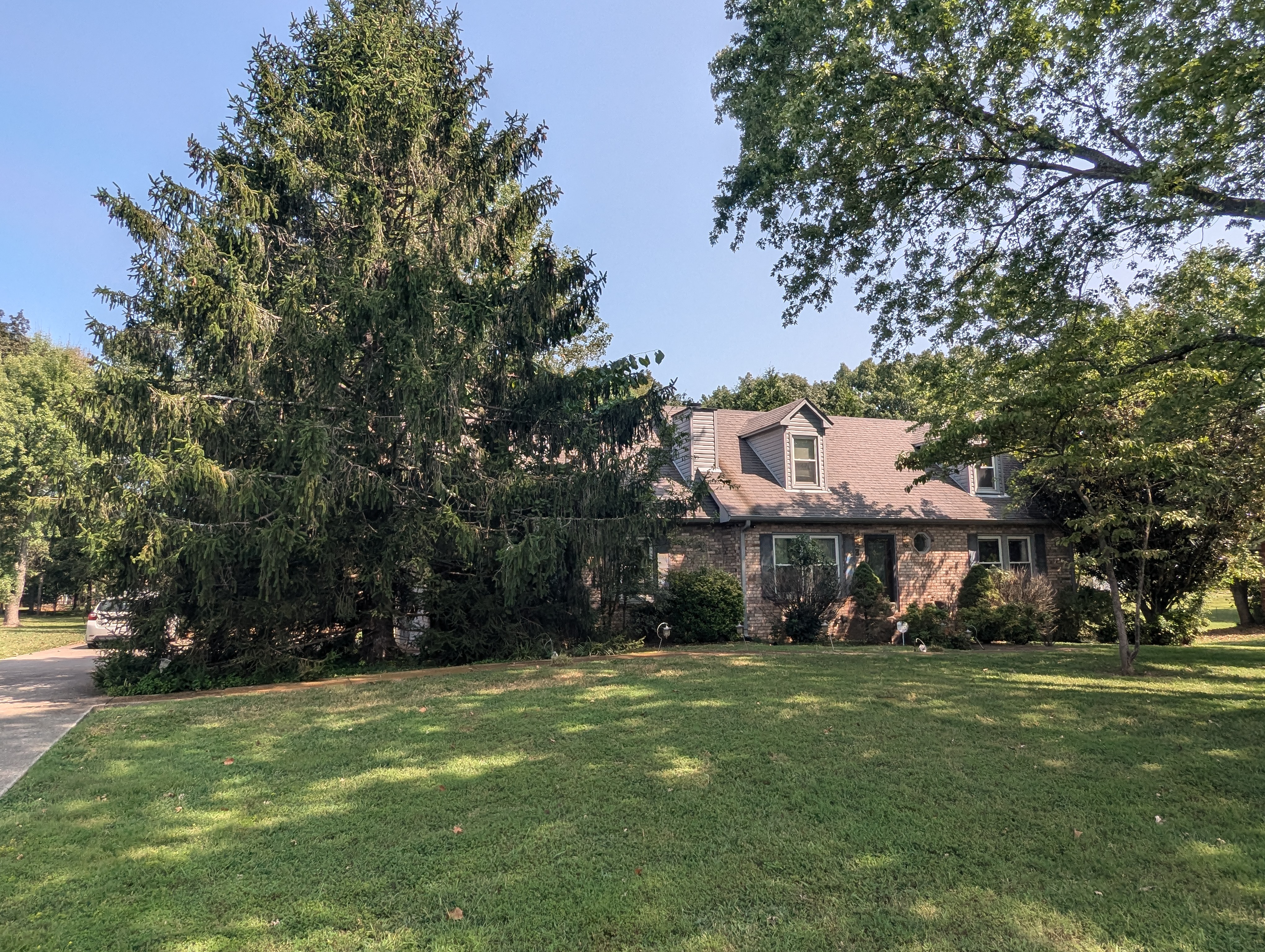 316 Southwinds Dr