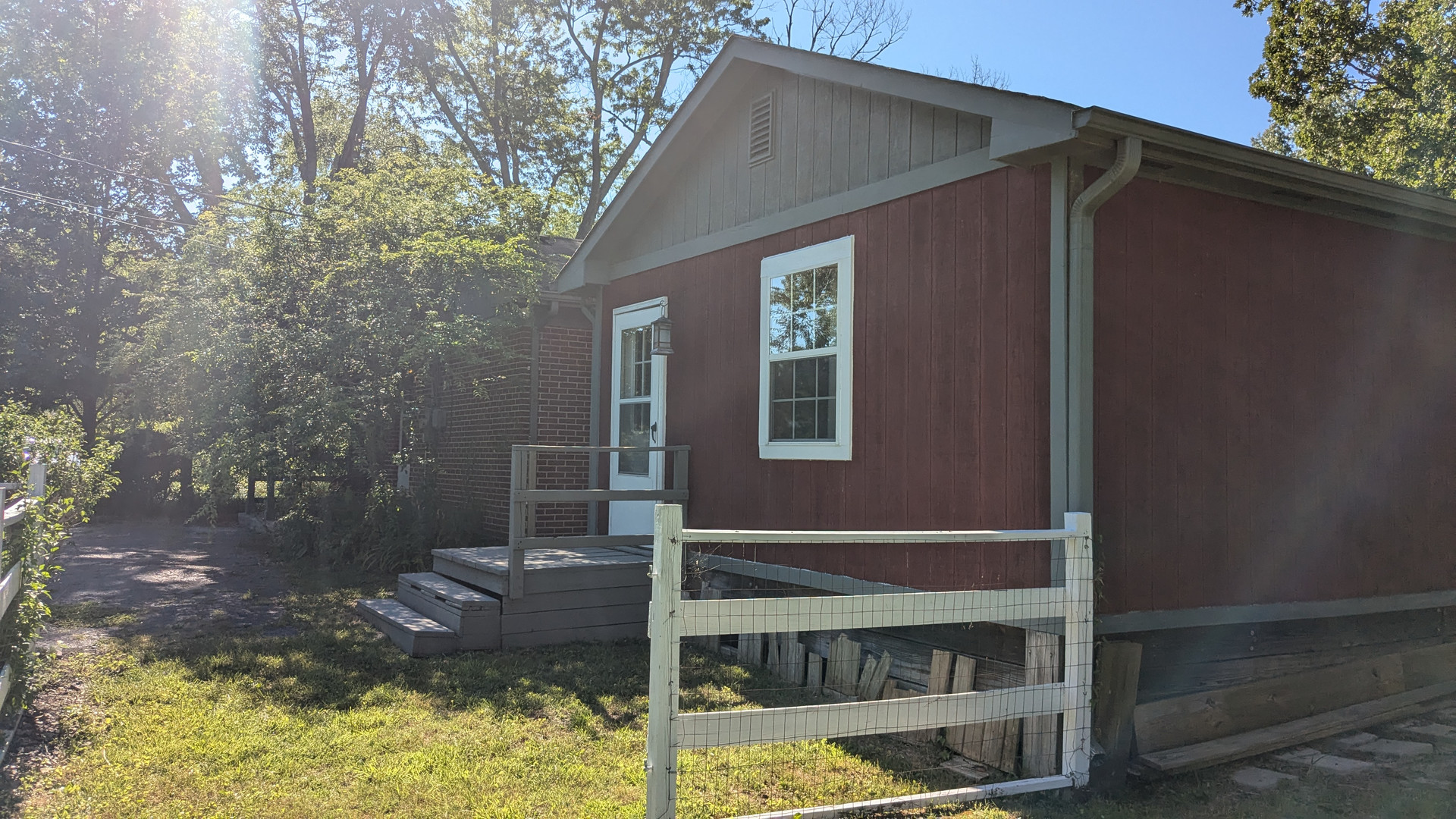 1215 Meadow Road