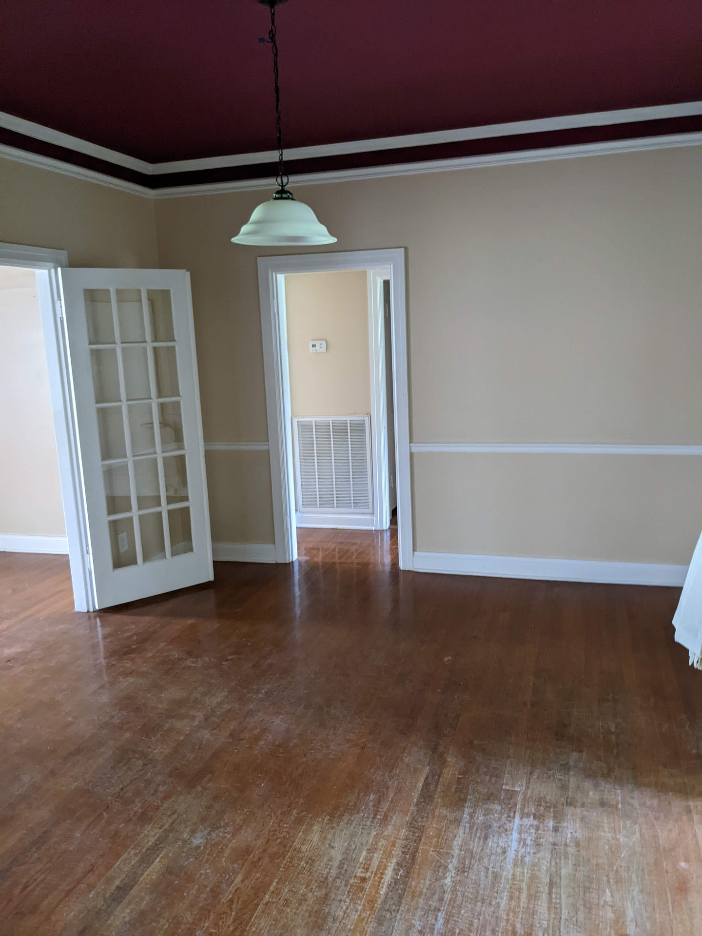 1289 Hunters Point Pike