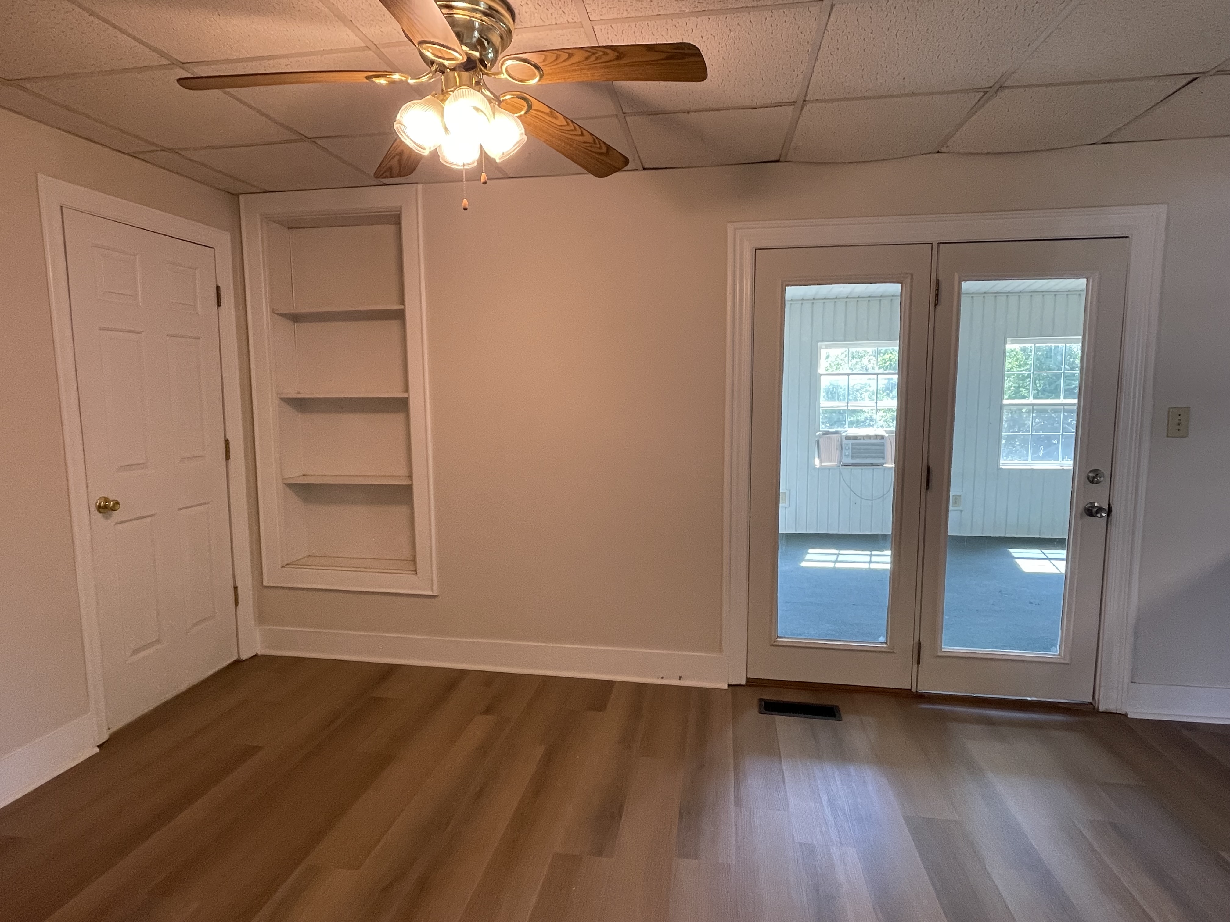 556 Victor Ave.
